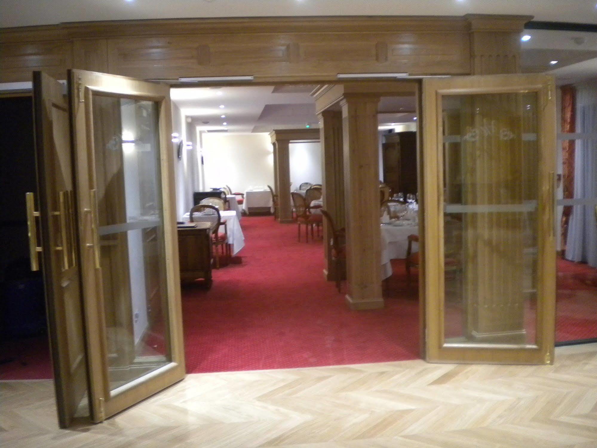 Medicis Home Dijon Les Petites Roches 외부 사진