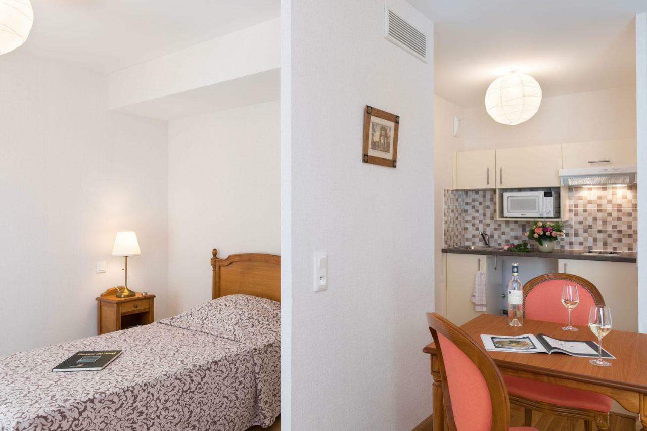 Medicis Home Dijon Les Petites Roches 외부 사진